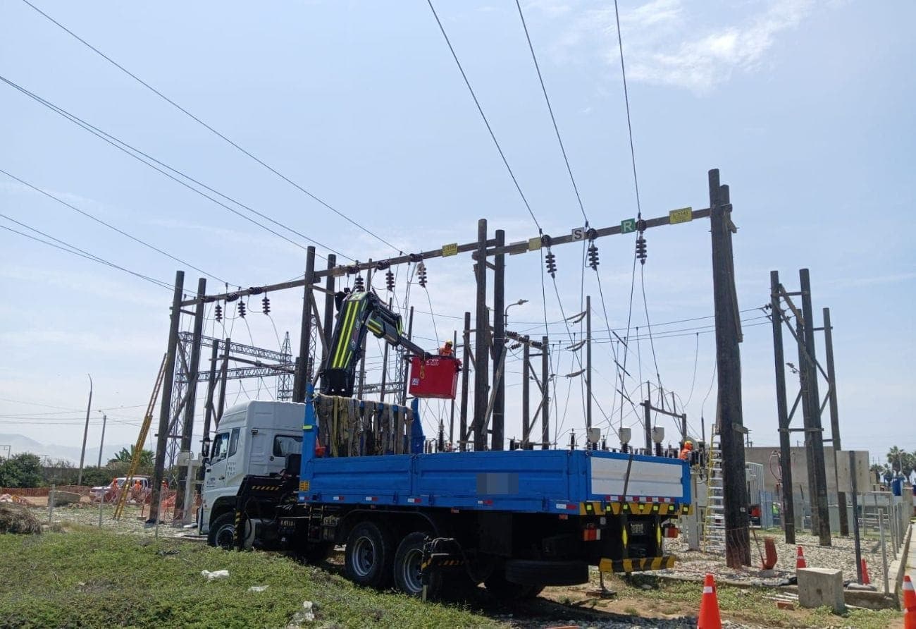 Mantenimiento en subestación eléctrica
